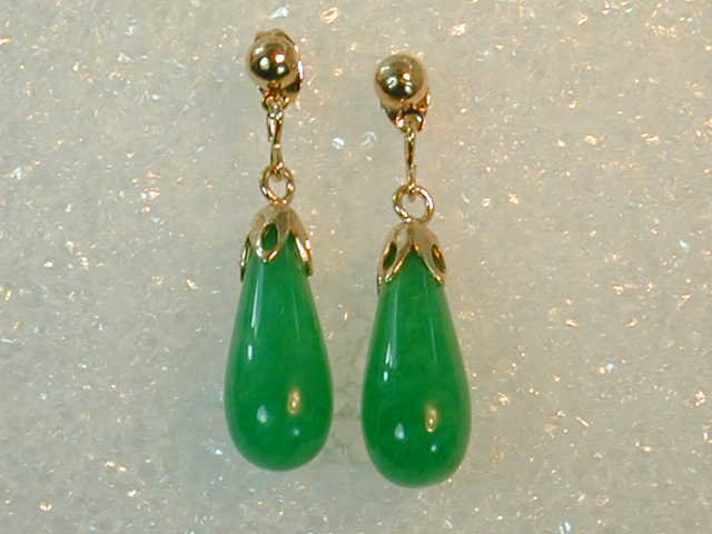 GREAT DEAL !!!! Fine Burmese Jade Teardrop