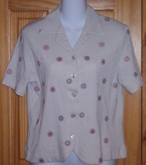 ALFRED DUNNER- WOMANS SHORT SLEEVE TOP - SIZE PETITE SMALL