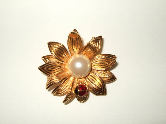 Flower Pin with lady Bug Pin with faux pearl in the middle