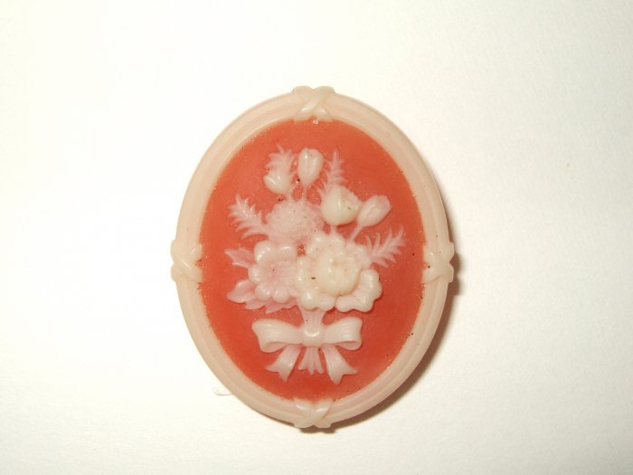 Avon Flower Cameo Pin