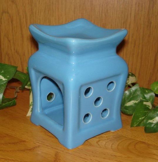 Ceramic Tart Burner - Blue with Polka Dot Design