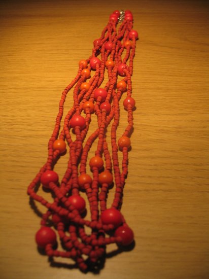 Red wood bead necklace (£8.00)