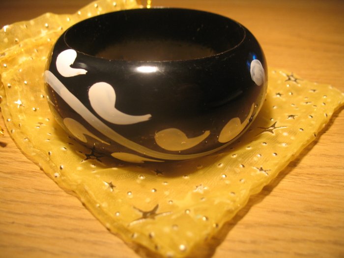 Black and white handpainted wooden bangle (£7.50)