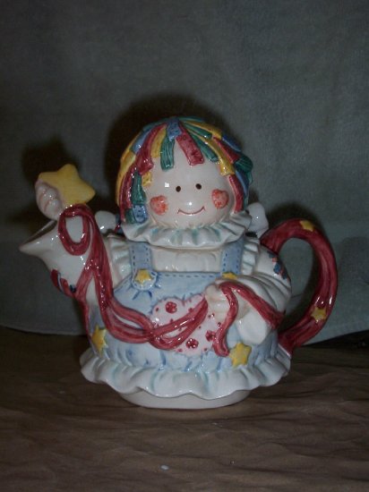 Cute Tea Kettle Americana Style