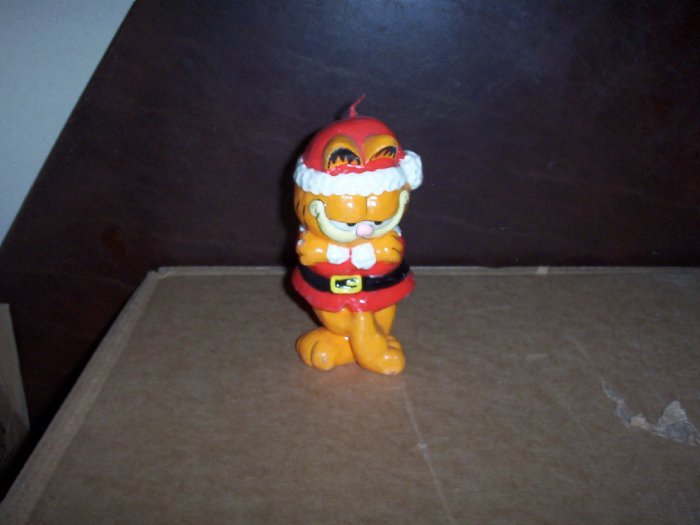 Garfield Dressed up as Santa Candle