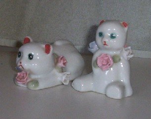 Pair of Porcelian Cats
