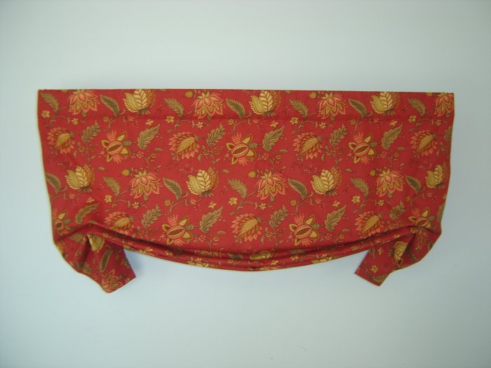 CUSTOM RICHLOOM JACOBEAN LONDON VALANCE 46"W