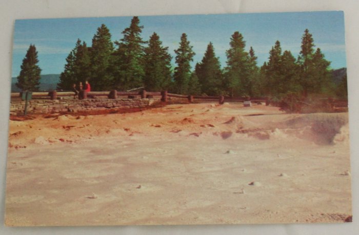 "Fountain Paint Pots" 50s VINTAGE POSTCARD Yellowstone