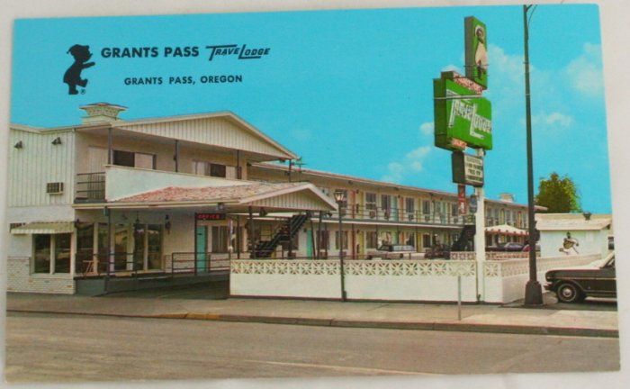 "Travelodge" VINTAGE POSTCARD Grants Pass Oregon