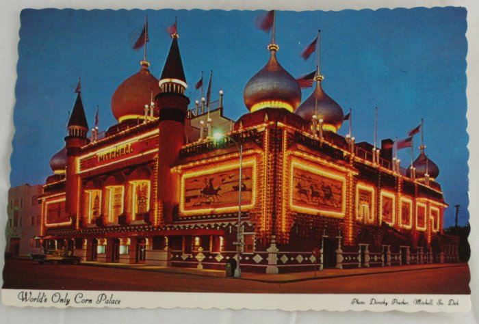 "Corn Palace" VINTAGE POSTCARD Mitchell South Dakota