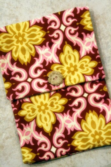 Pinkilicious diaper clutch