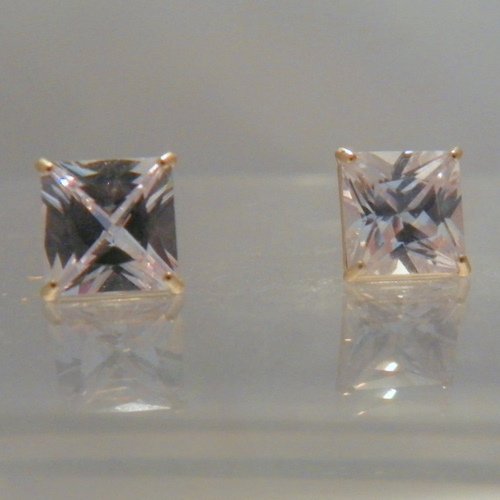 10kt Yellow Gold Basket 8x8mm Princess Cut (Square) Cubic Zirconia CZ stud earrings