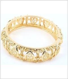 FASHION BRACELET 14KT GP DECORATIVE BANGLE