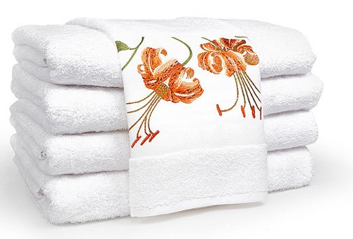 100%Egyptian cotton Towel set with Tiger Lily embroidery