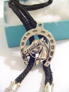 Silver tone HORSE SHOE BOLO TIE Cowboy WESTERN NECKLACE