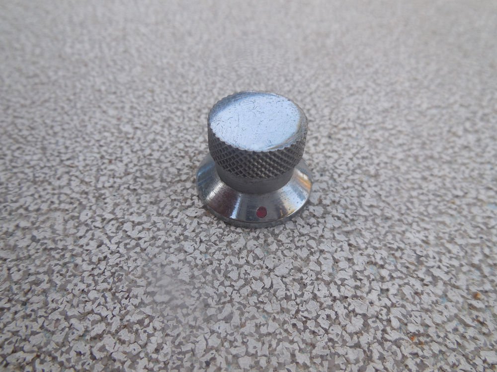 FIVE 1960's Vox Amp Metal Knob Guardsman, Buckingham, Cambridge, Nova, Berkeley
