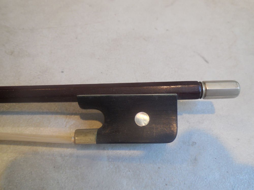 Octagonal Viola Violin Brazilwood Bow 4/4 Ready to Play Very Good Condition