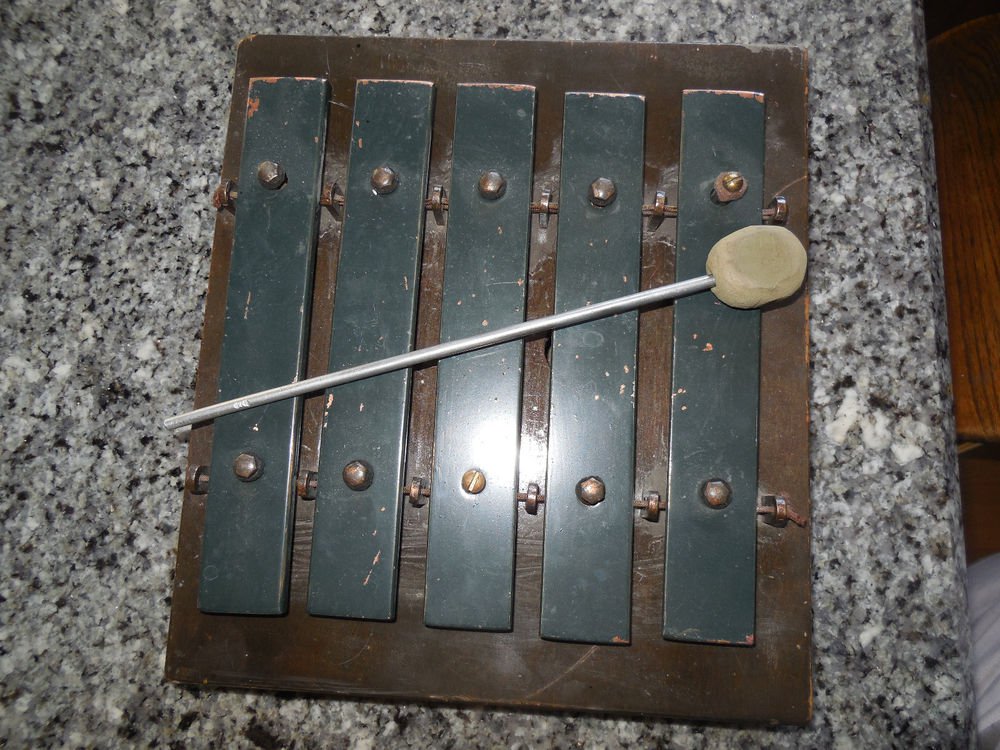 Deagan 5 note Xylophone bar Dinner Bell