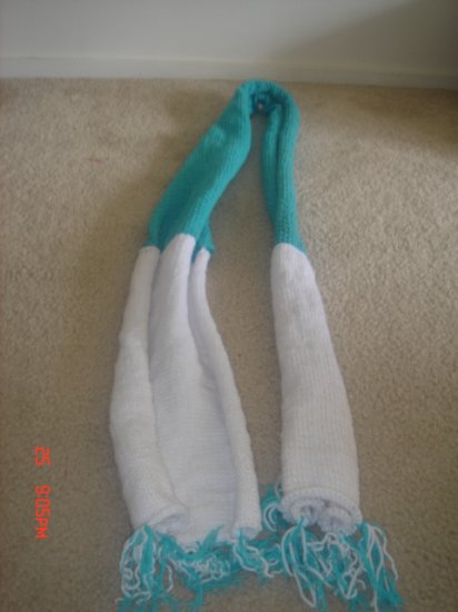 a knitted scarf