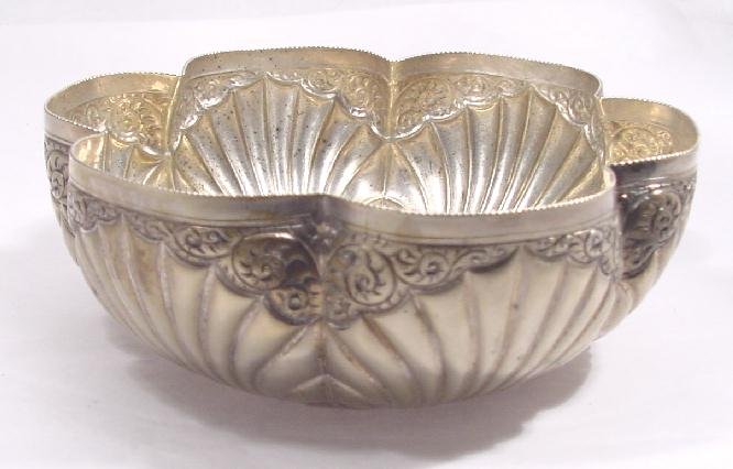 VICTORIAN SILVER PLATE BOWL