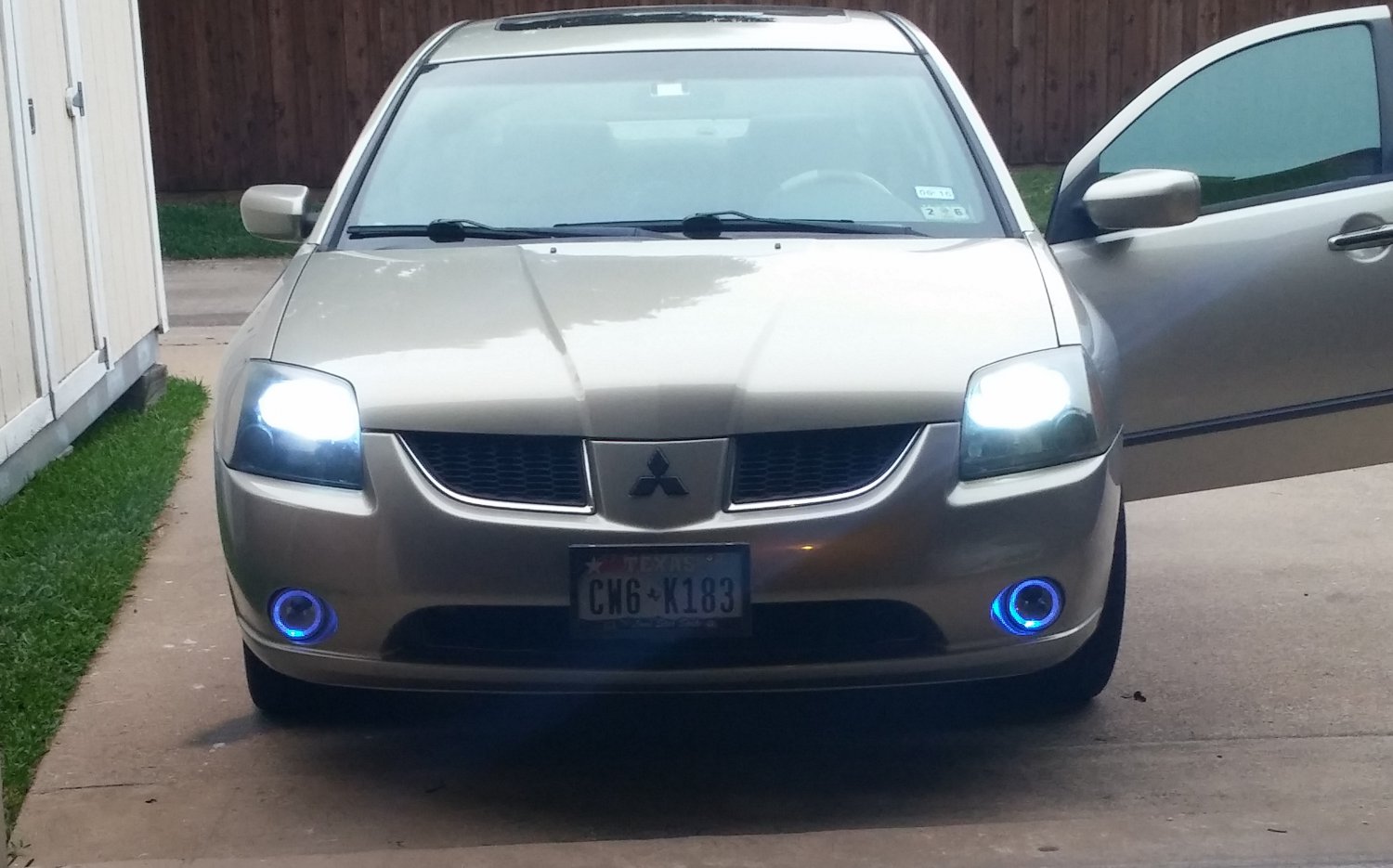 2004-2009 Mitsubishi Galant White Halo Fog Lamps Lights