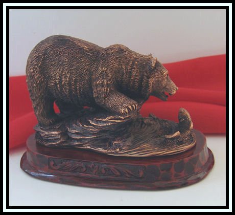 Bronzed grizzly Catching Fish