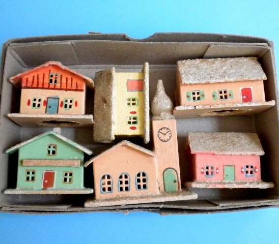 Vintage German Christmas Erzgebirge 1940-50 Miniature Winter Alpine Village For Illuminating