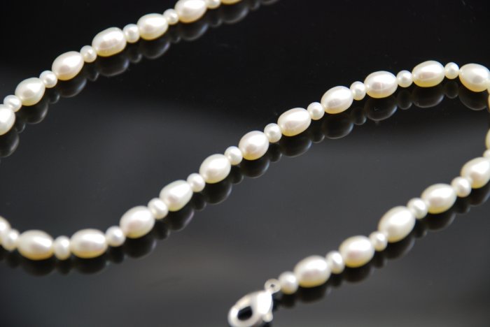 White Freshwater Pearl Pearls Necklace with Sterling Silver Clasp