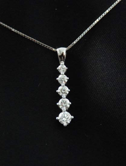 Elegant Tapered Line of Diamonds Pendant 14K Necklace
