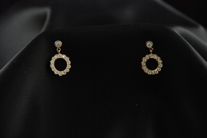 Very Diamond O Earrings 14K