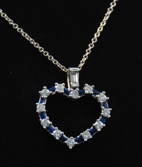 Diamond Blue Sapphire Heart Pendant 18K Necklace