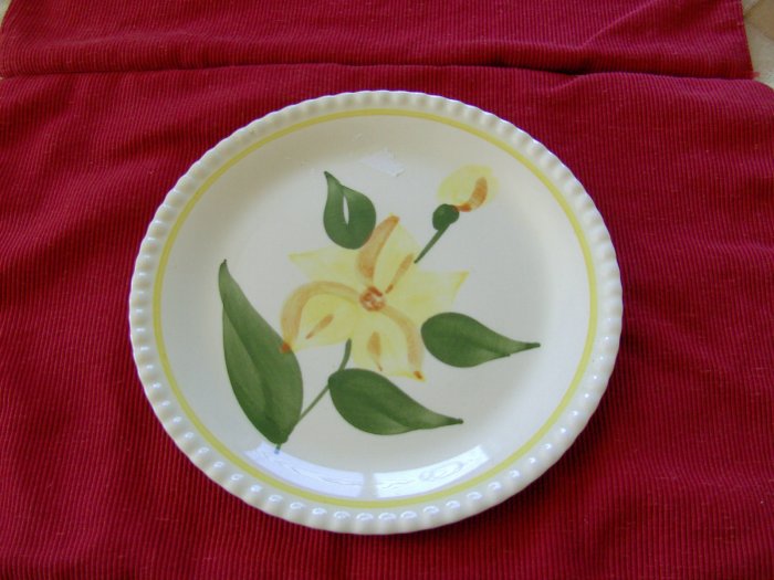 Blue Ridge Luncheon Plate Yellow Flower Piecrust Edge