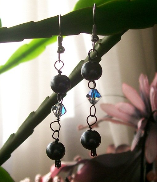 Black Pearl Beads with Swarovski Crystals Earrings