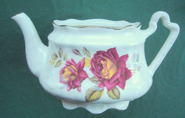 Vintage Arthur Wood Floral Teapot Red Rose England