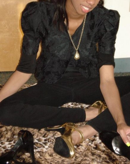 Black Tulip Capelet