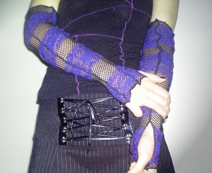 Fishnet & Lace Tatter Armwarmers SL1-4034