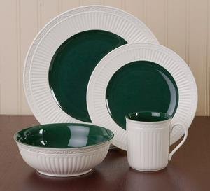 NEW 16-piece Green Mikasa Italian Set