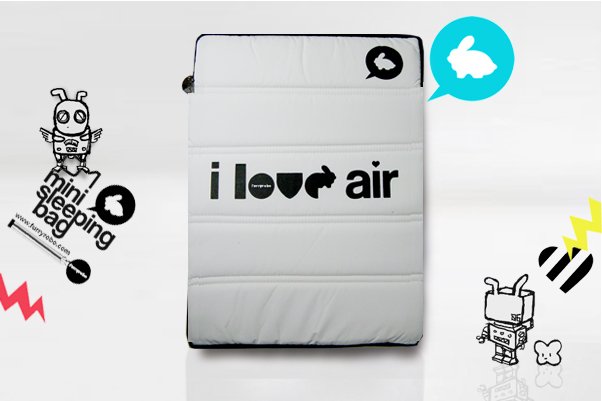 Furryrobo 'I LOVE AIR' LIMITED EDITION AIR BAG (WHITE) (11"-13")