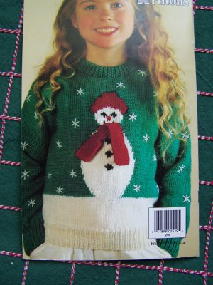 FREE KNITTING PATTERNS: American Girl Doll Crew Neck Sweater