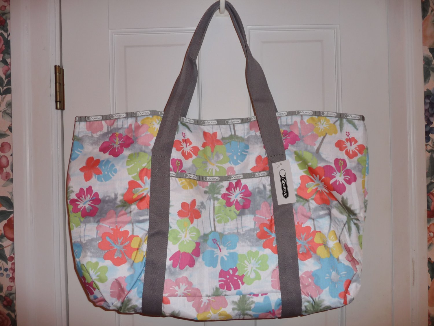 NWT LeSportsac Beach Travel Tote Tropics Hawaiian Hibiscus
