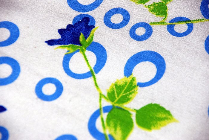 New Luxury single / twin cotton flannelle sheet set with pillowcase 425 gsm. Rings & roses blue