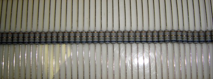 6.8 Ohm - 1 Watt Metal Oxide Resistor 5% Tolerance 10 Pcs