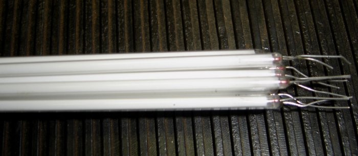 Backlights for Notebooks and LCD Monitors - CCFL Lamps - Axial Leads