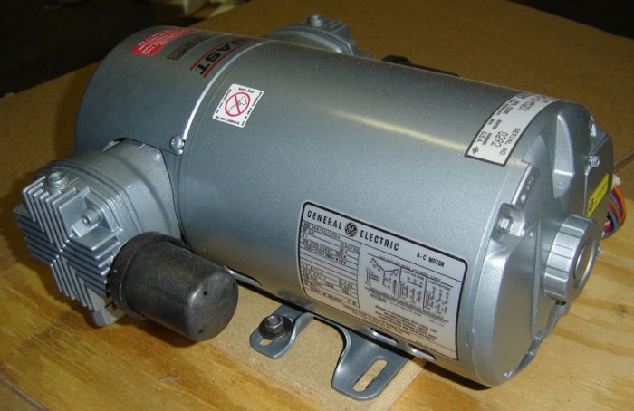 5HCD-10-M520X GAST COMPRESSOR OIL-LESS 100PSIG W/GE MOTOR, 5K47SG1656V