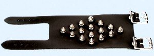 Mini Gauntlet with Spikes - Item B338
