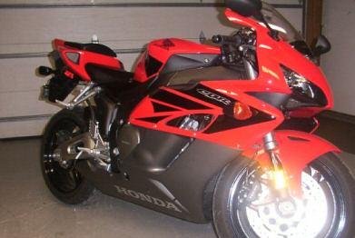 2004 Honda CBR 1000 RR Red