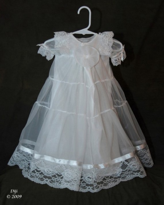 Lauren Handmade Christening Gown 9-12 Months