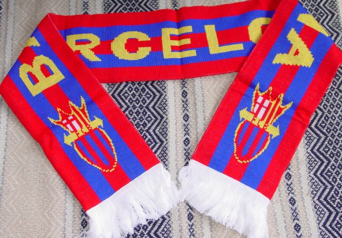 FC BARCELONA TEAM/CLUB SCARF SOCCER- WE SHIP USPS