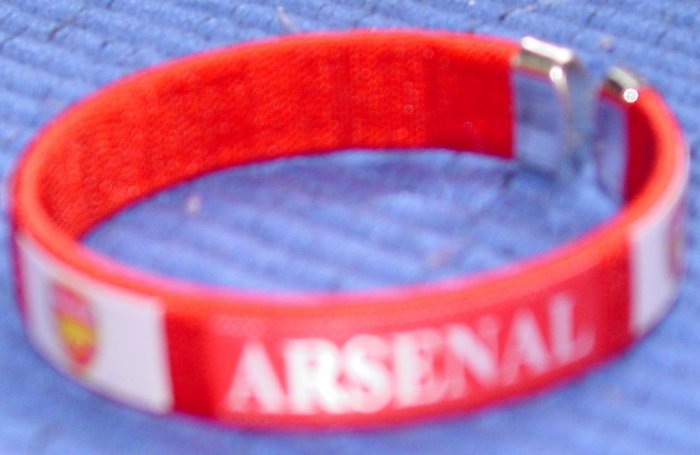 ARSENAL FC BRACELET/WRISTBAND SOCCER RED (E)- WE SHIP USPS