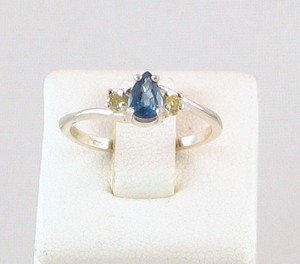 Fine Genuine Kanchanaburi SAPPHIRE & YELLOW DIAMOND Sterling RING